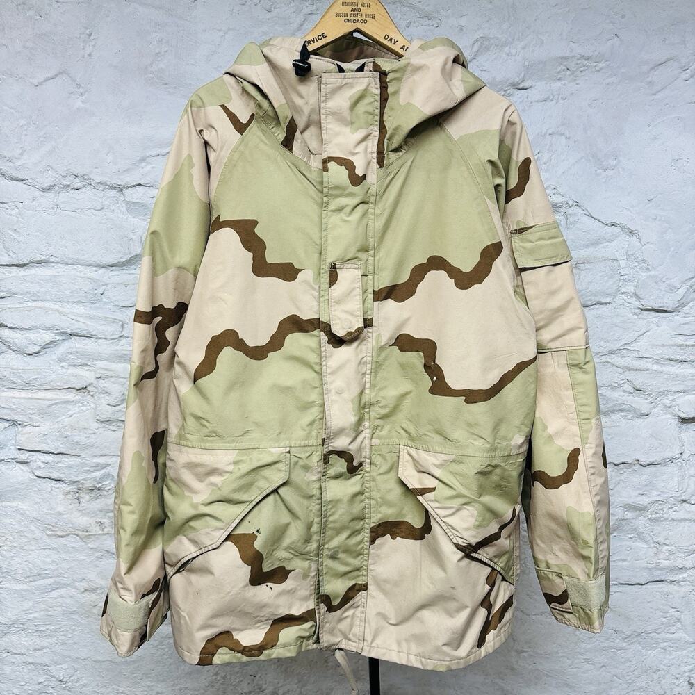 US Military Jacket Mens Med Long Cold Weather Parka Desert Camo Gore-Tex